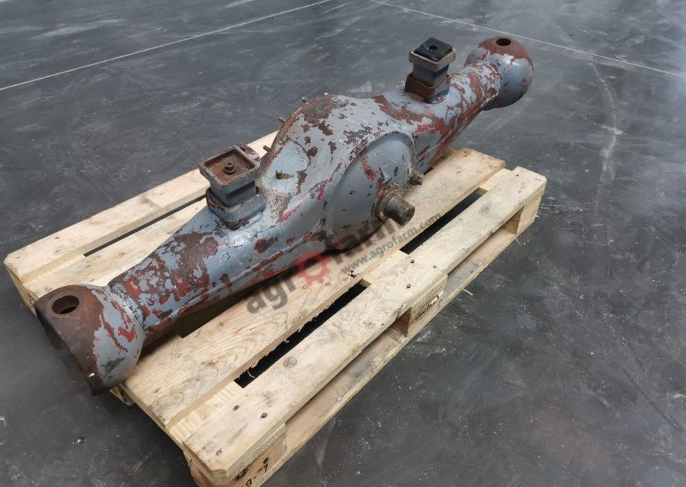 OBUDOWA MOSTU MASSEY FERGUSON 590 592 698 595 298 - Transmisija: foto 2 OBUDOWA MOSTU MASSEY FERGUSON 590 592 698 595 298 - Transmisija: foto 2