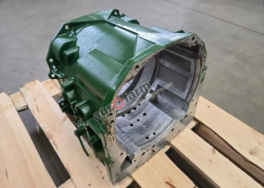 Obudowa skrzyni biegów John Deere 6410, 6900, 6800 - Pārnesumkārba: foto 1 Obudowa skrzyni biegów John Deere 6410, 6900, 6800 - Pārnesumkārba: foto 1