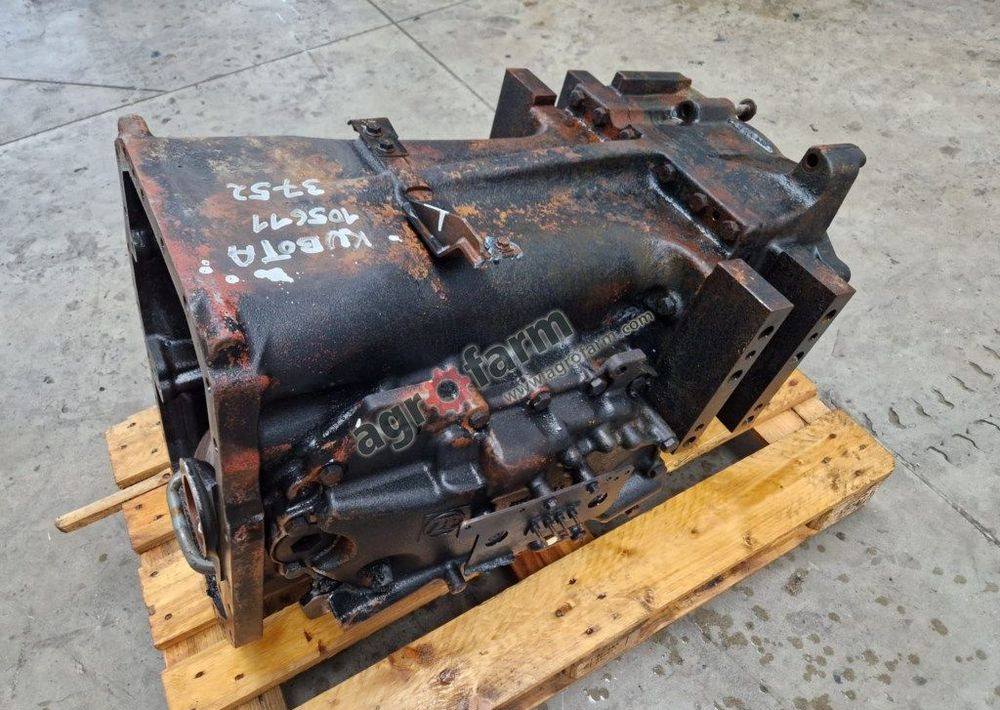 Skrzynia biegów Kubota M7-171 ZF CVT - Pārnesumkārba: foto 1 Skrzynia biegów Kubota M7-171 ZF CVT - Pārnesumkārba: foto 1