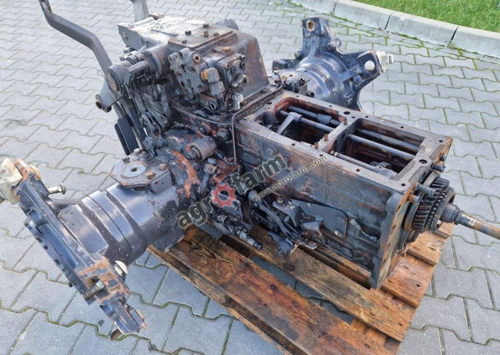 Skrzynia biegów, most tylny Landini Rex 80 F - Pārnesumkārba: foto 3 Skrzynia biegów, most tylny Landini Rex 80 F - Pārnesumkārba: foto 3