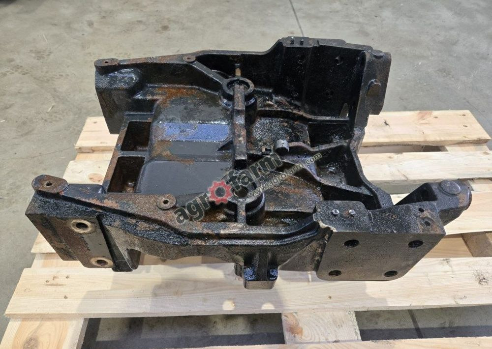 Suport przedni Landini Rex, McCormick 60F 70F 80F - Virsbūve un ārpuse: foto 1 Suport przedni Landini Rex, McCormick 60F 70F 80F - Virsbūve un ārpuse: foto 1