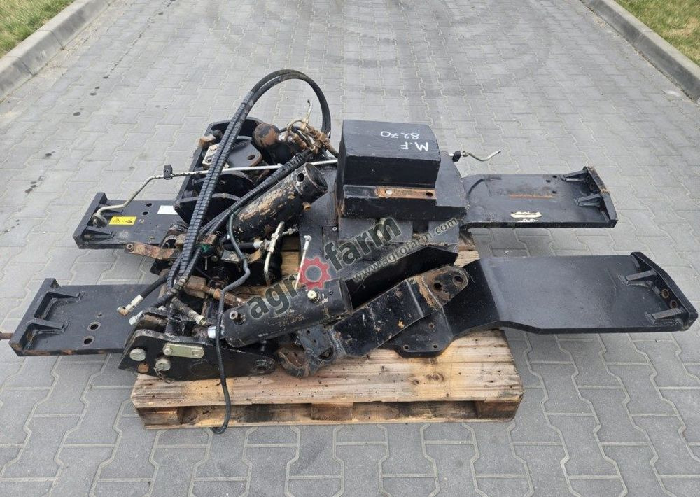 TUZ, przedni podnośnik, Massey Ferguson 8270 - Virsbūve un ārpuse - Traktors: foto 4 TUZ, przedni podnośnik, Massey Ferguson 8270 - Virsbūve un ārpuse - Traktors: foto 4