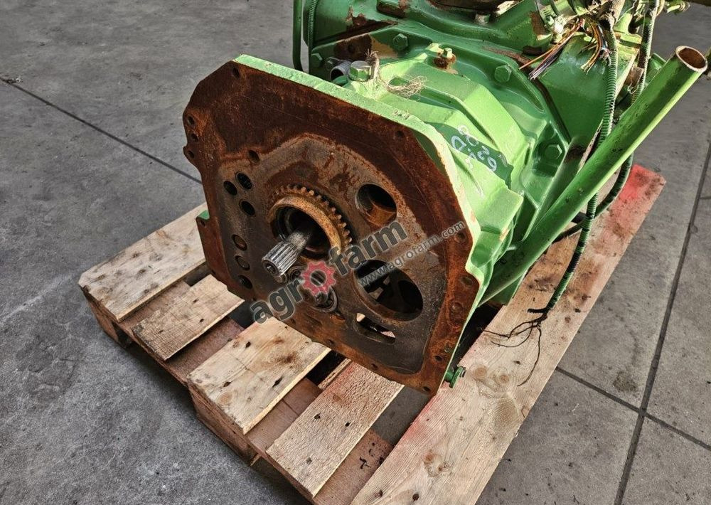 TYLNY MOST I SKRZYNIA BIEGÓW JOHN DEERE L113175 - Pārnesumkārba: foto 4 TYLNY MOST I SKRZYNIA BIEGÓW JOHN DEERE L113175 - Pārnesumkārba: foto 4