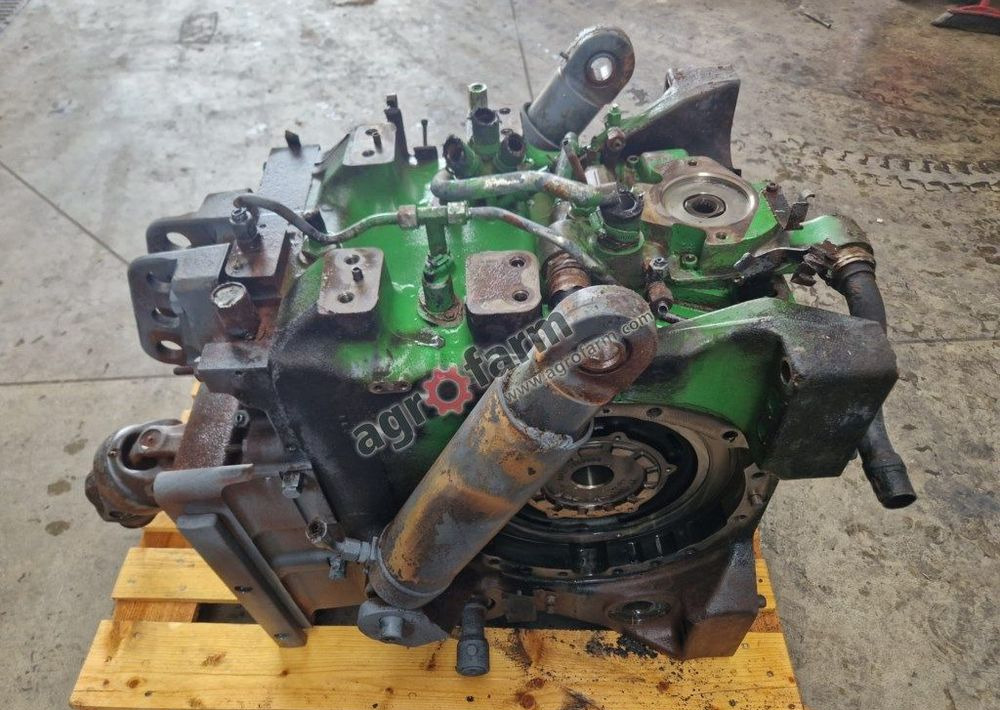 Tylny most John Deere 6195R - Pārnesumkārba: foto 3 Tylny most John Deere 6195R - Pārnesumkārba: foto 3