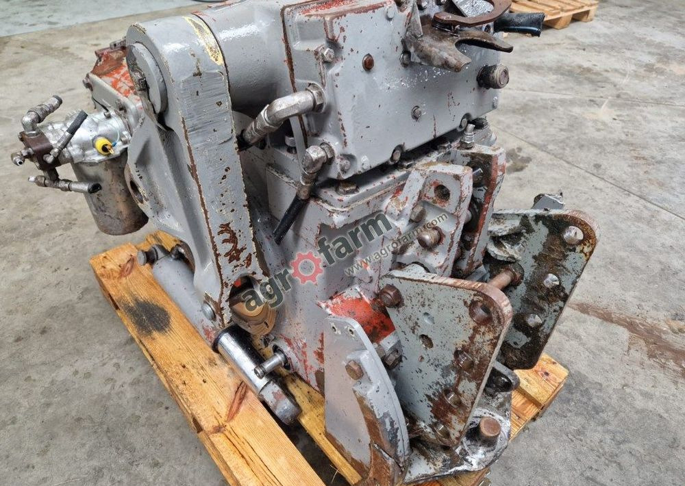 Tylny most Massey Ferguson 2640 - Transmisija: foto 1 Tylny most Massey Ferguson 2640 - Transmisija: foto 1