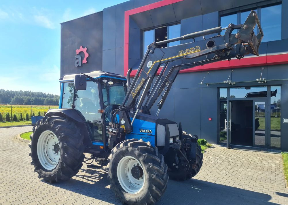 Valtra A95 - Traktors: foto 2 Valtra A95 - Traktors: foto 2