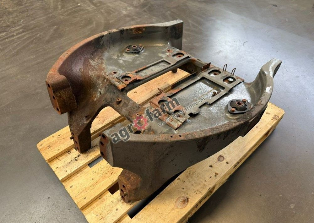 Wspornik przedniego mostu Claas Axion 870 850 810 - Virsbūve un ārpuse: foto 1 Wspornik przedniego mostu Claas Axion 870 850 810 - Virsbūve un ārpuse: foto 1