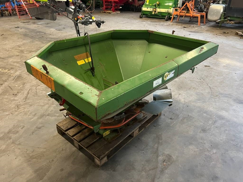 Amazone ZA-F 804 R - Minerālmēslu izkliedētājs: foto 4 Amazone ZA-F 804 R - Minerālmēslu izkliedētājs: foto 4