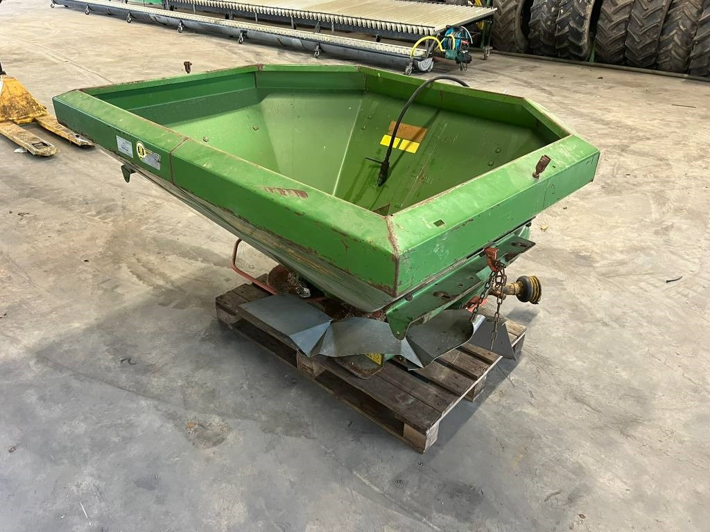 Amazone ZA-F 804 R - Minerālmēslu izkliedētājs: foto 3 Amazone ZA-F 804 R - Minerālmēslu izkliedētājs: foto 3
