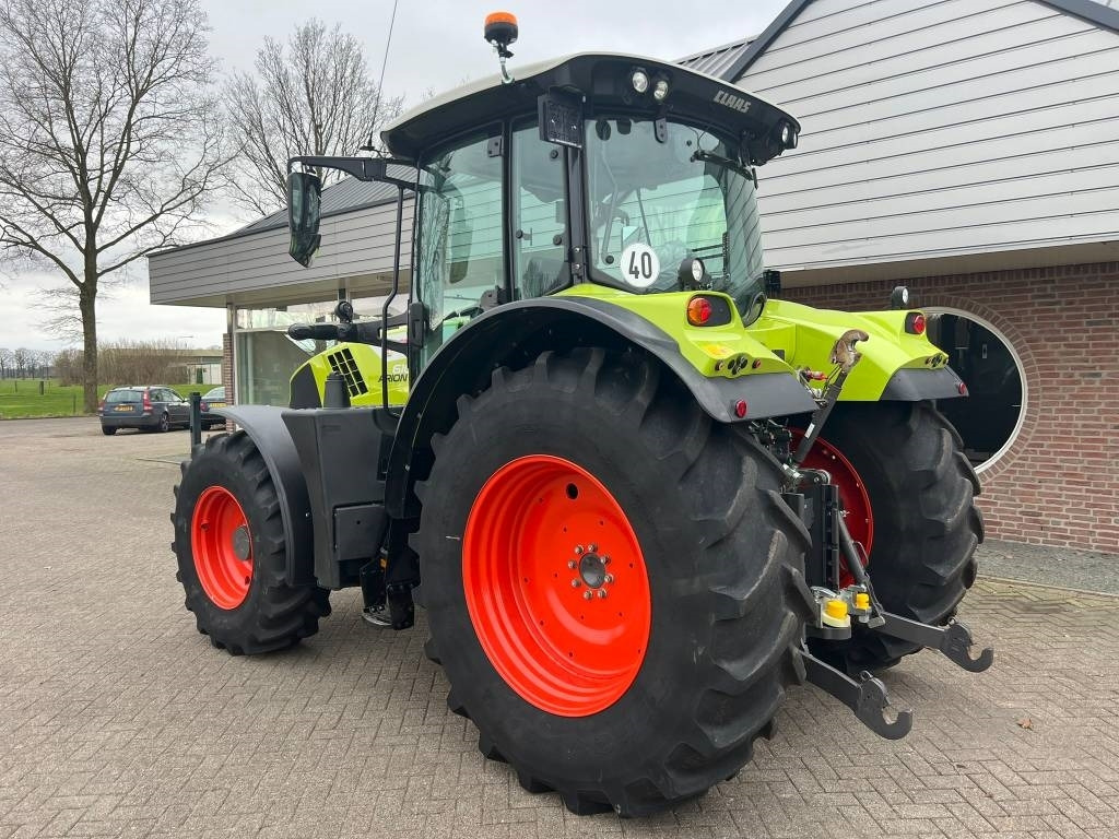Claas Arion 610 CIS - Traktors: foto 3 Claas Arion 610 CIS - Traktors: foto 3