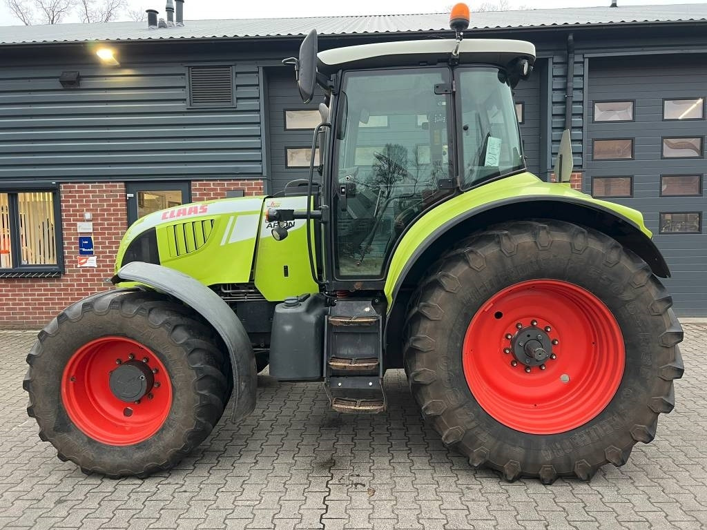 Claas Arion 630 Cebis - Traktors: foto 2 Claas Arion 630 Cebis - Traktors: foto 2