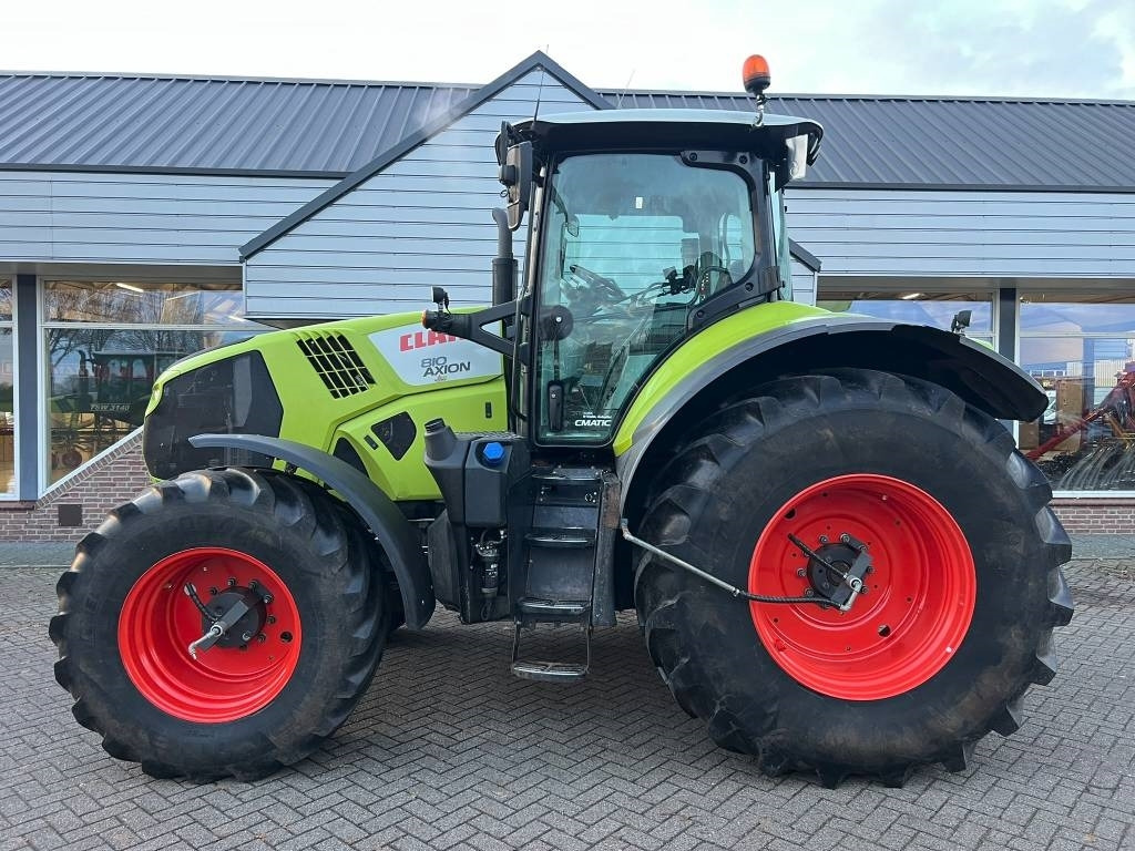 Claas Axion 810 Cmatic - Traktors: foto 2 Claas Axion 810 Cmatic - Traktors: foto 2