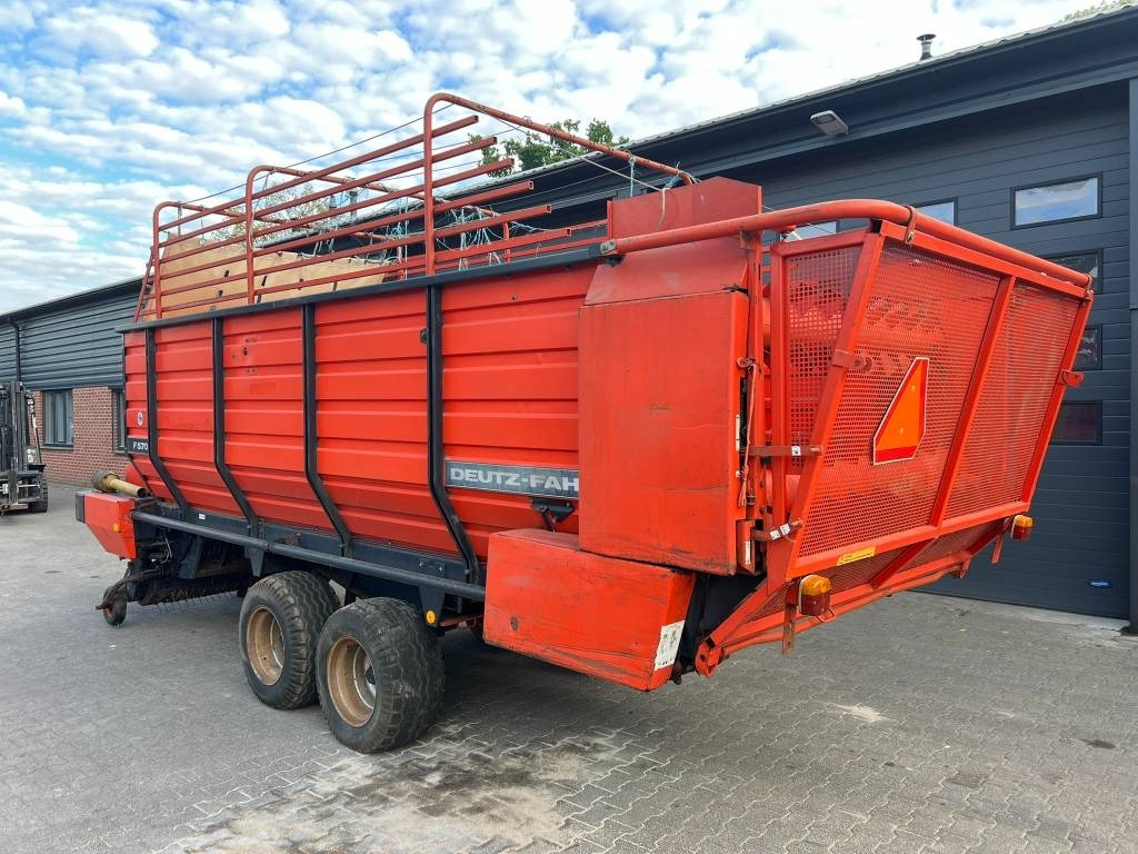 Deutz-fahr F 570 - Savācējpiekabe: foto 3 Deutz-fahr F 570 - Savācējpiekabe: foto 3
