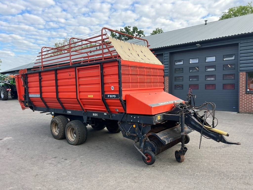 Deutz-fahr F 570 - Savācējpiekabe: foto 5 Deutz-fahr F 570 - Savācējpiekabe: foto 5