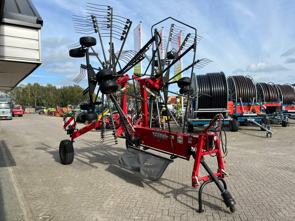 Fella TS 880 - Vālotājs/ Ārdītājs: foto 4 Fella TS 880 - Vālotājs/ Ārdītājs: foto 4