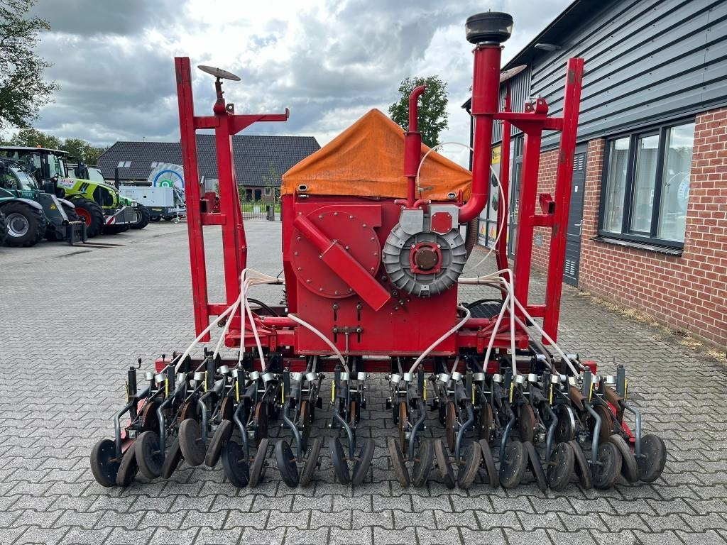 Herriau Turbosem SP12 - Precīzās izsējas sējmašīna: foto 4 Herriau Turbosem SP12 - Precīzās izsējas sējmašīna: foto 4