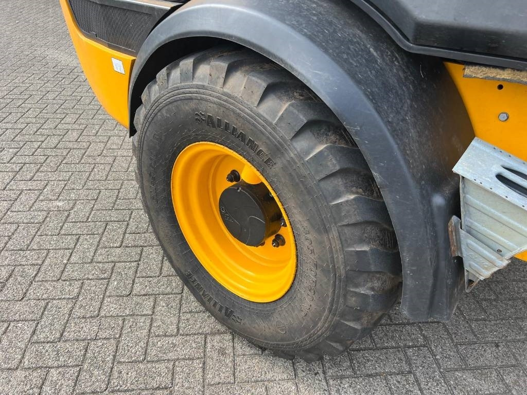 Riteņu iekrāvējs JCB 409 Agri shovel: foto 14