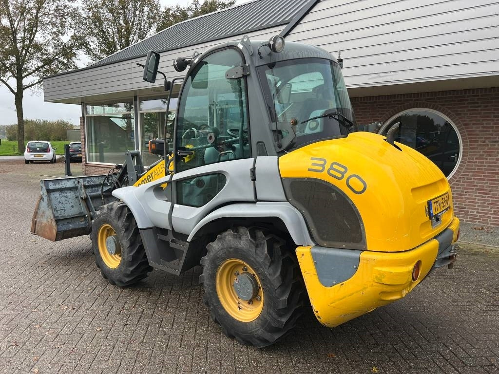 Kramer 380 shovel - Riteņu iekrāvējs: foto 3 Kramer 380 shovel - Riteņu iekrāvējs: foto 3