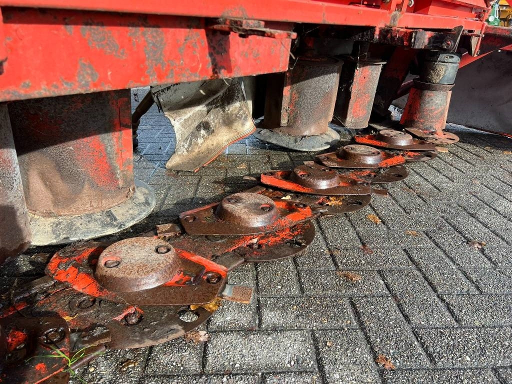 Kuhn GMD 702 F maaier - Pļāvējs: foto 5 Kuhn GMD 702 F maaier - Pļāvējs: foto 5