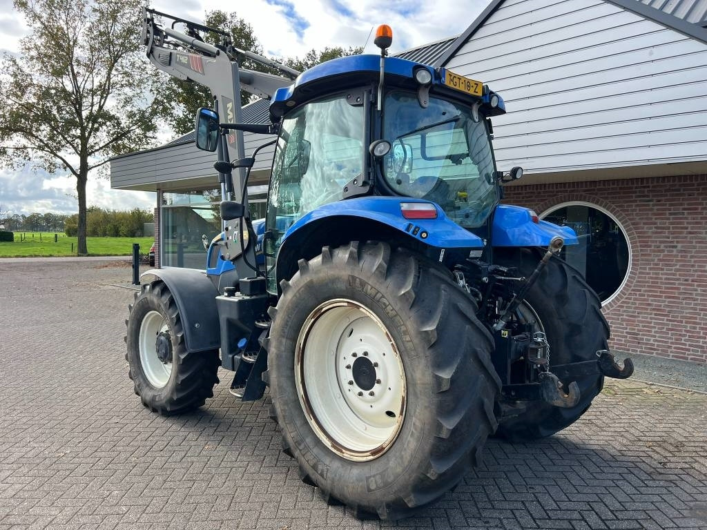 New Holland T 6.155 - Traktors: foto 4 New Holland T 6.155 - Traktors: foto 4