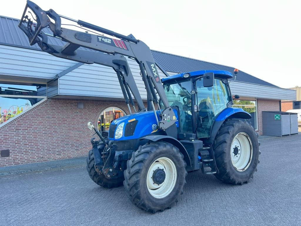 New Holland T 6.155 - Traktors: foto 1 New Holland T 6.155 - Traktors: foto 1