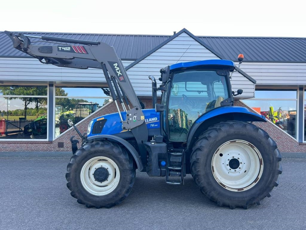 New Holland T 6.155 - Traktors: foto 2 New Holland T 6.155 - Traktors: foto 2