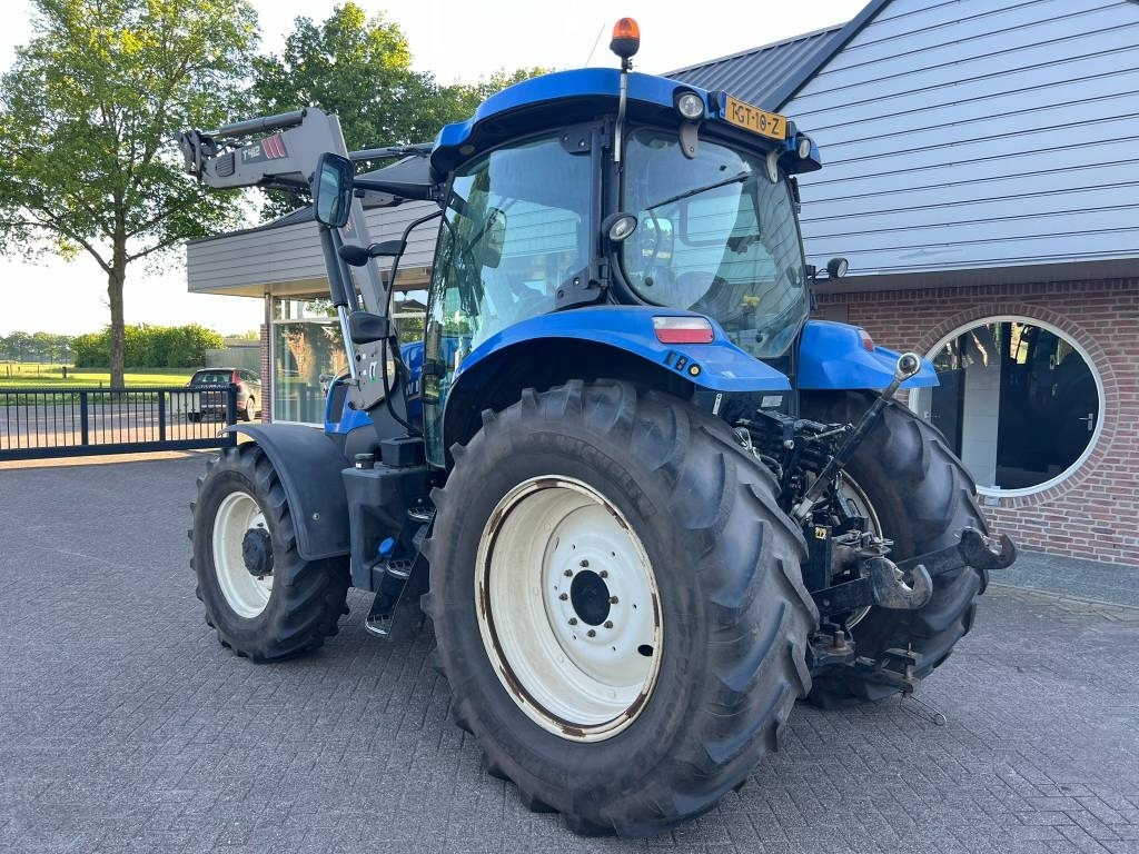 New Holland T 6.155 - Traktors: foto 3 New Holland T 6.155 - Traktors: foto 3