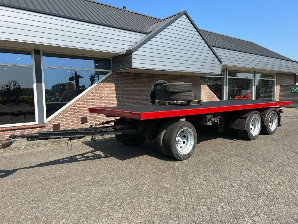 Pacton plattewagen - Lauksaimniecības piekabe: foto 1 Pacton plattewagen - Lauksaimniecības piekabe: foto 1