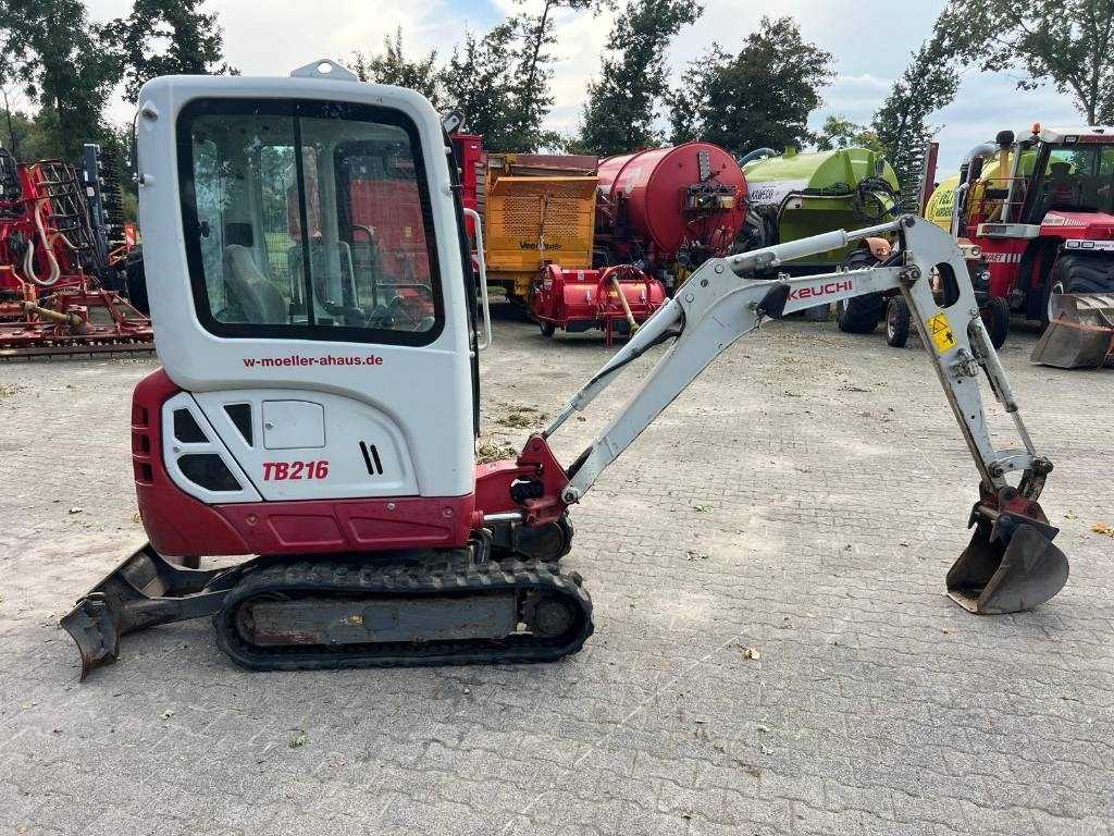 Takeuchi TB 216 - Mini-ekskavators: foto 5 Takeuchi TB 216 - Mini-ekskavators: foto 5