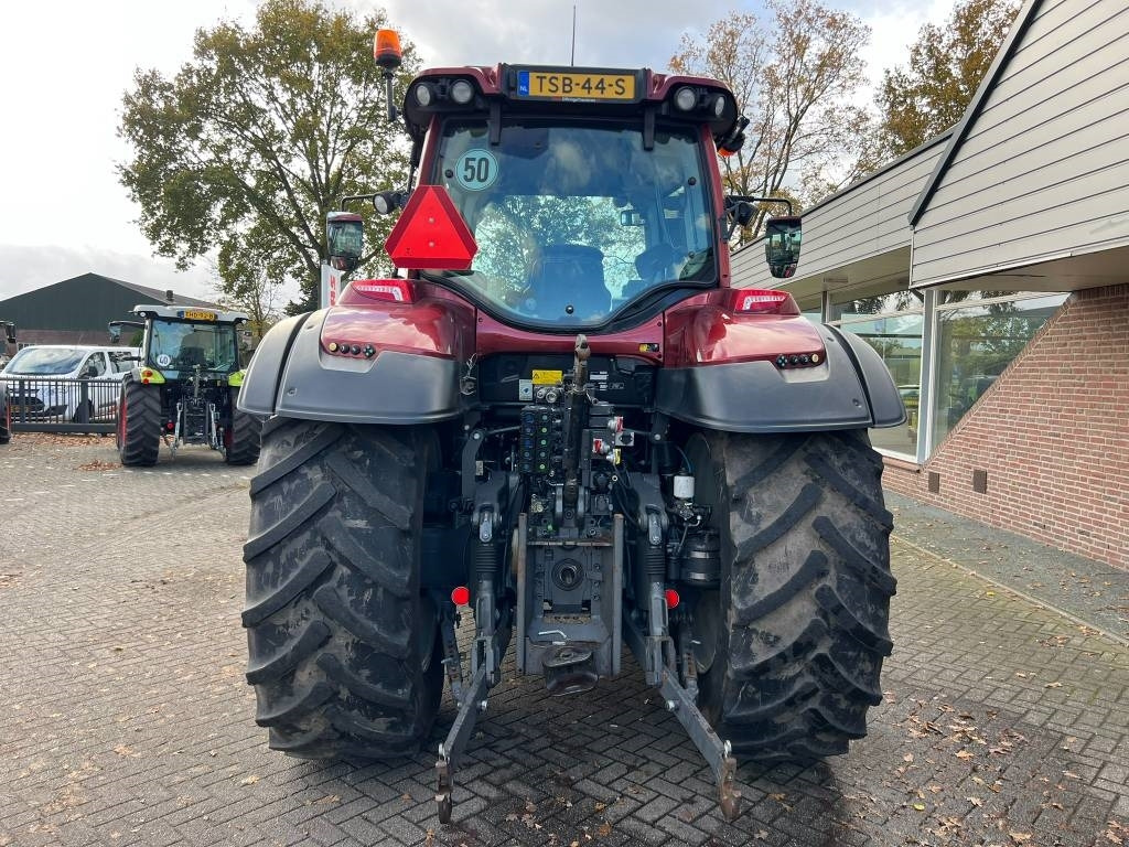 Valtra T 174 Versu - Traktors: foto 4 Valtra T 174 Versu - Traktors: foto 4