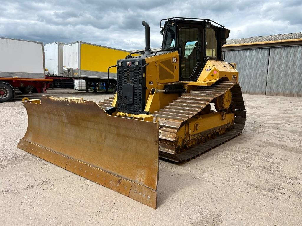 CAT D 5 LGP - Buldozers: foto 3 CAT D 5 LGP - Buldozers: foto 3