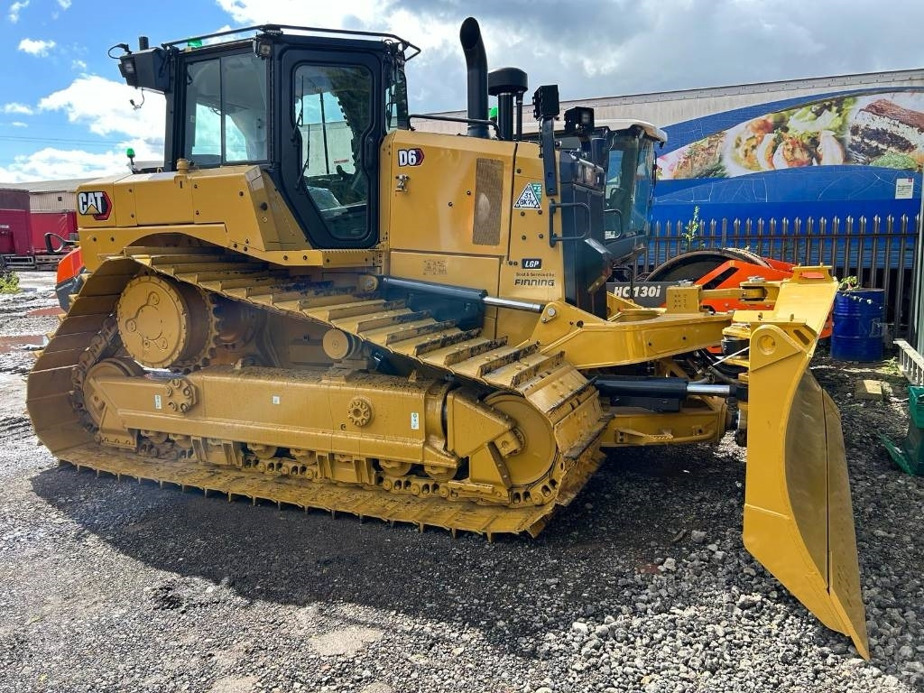 CAT D 6 LGP - Buldozers: foto 1 CAT D 6 LGP - Buldozers: foto 1