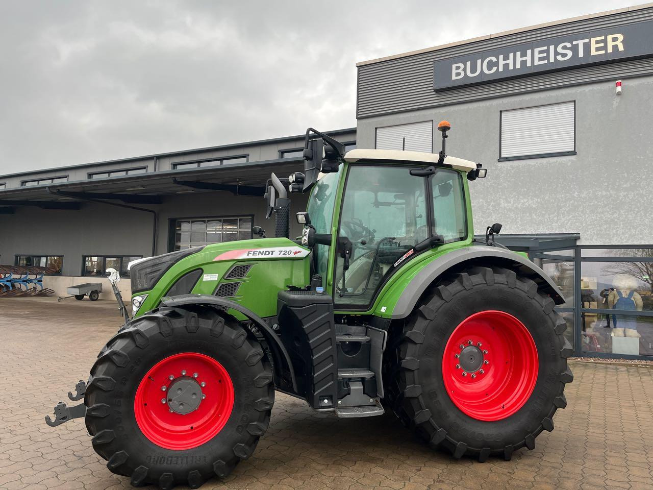 Fendt 720 Vario S4 ProfiPlus - Traktors: foto 1 Fendt 720 Vario S4 ProfiPlus - Traktors: foto 1