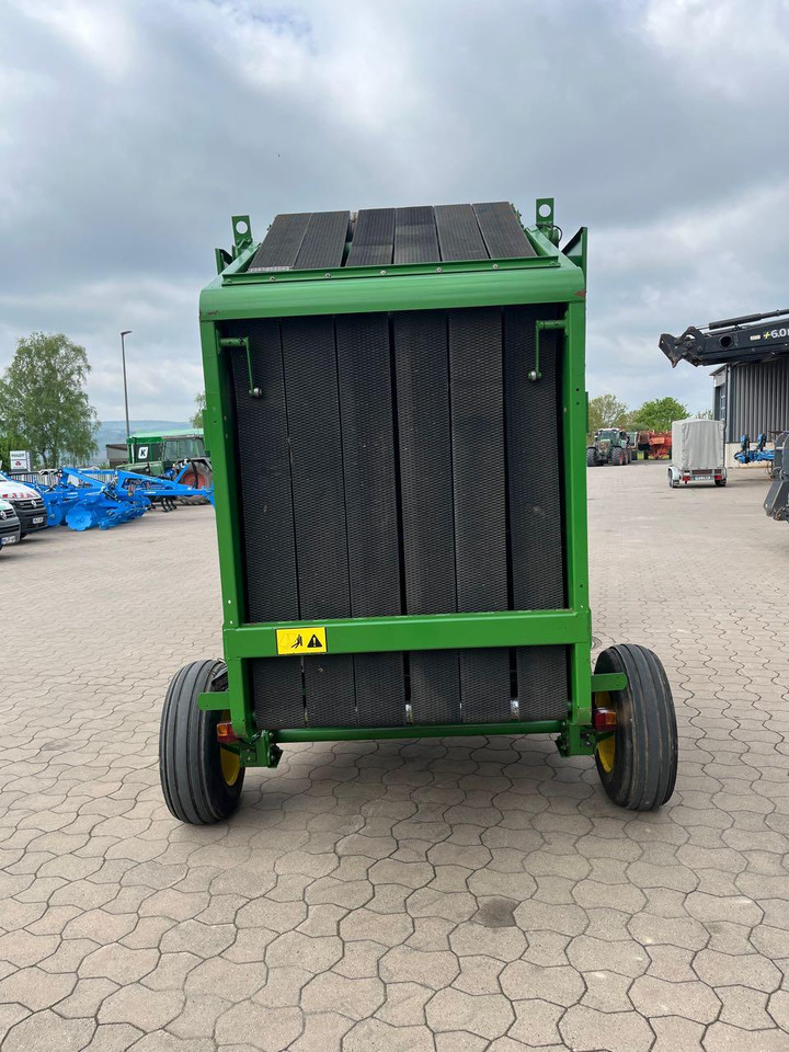 John Deere 550 - Rituļu prese: foto 2 John Deere 550 - Rituļu prese: foto 2
