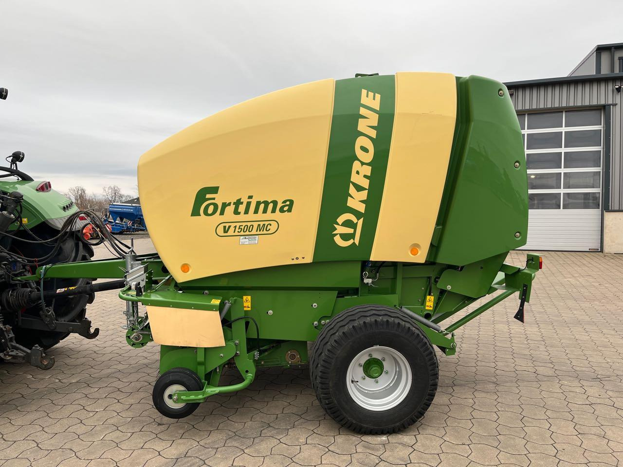 Krone Fortima V 1500 MC - Rituļu prese: foto 1 Krone Fortima V 1500 MC - Rituļu prese: foto 1