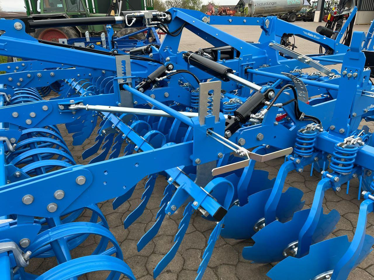 Lemken Rubin 10 TF/500 - Disku ecēša: foto 5 Lemken Rubin 10 TF/500 - Disku ecēša: foto 5