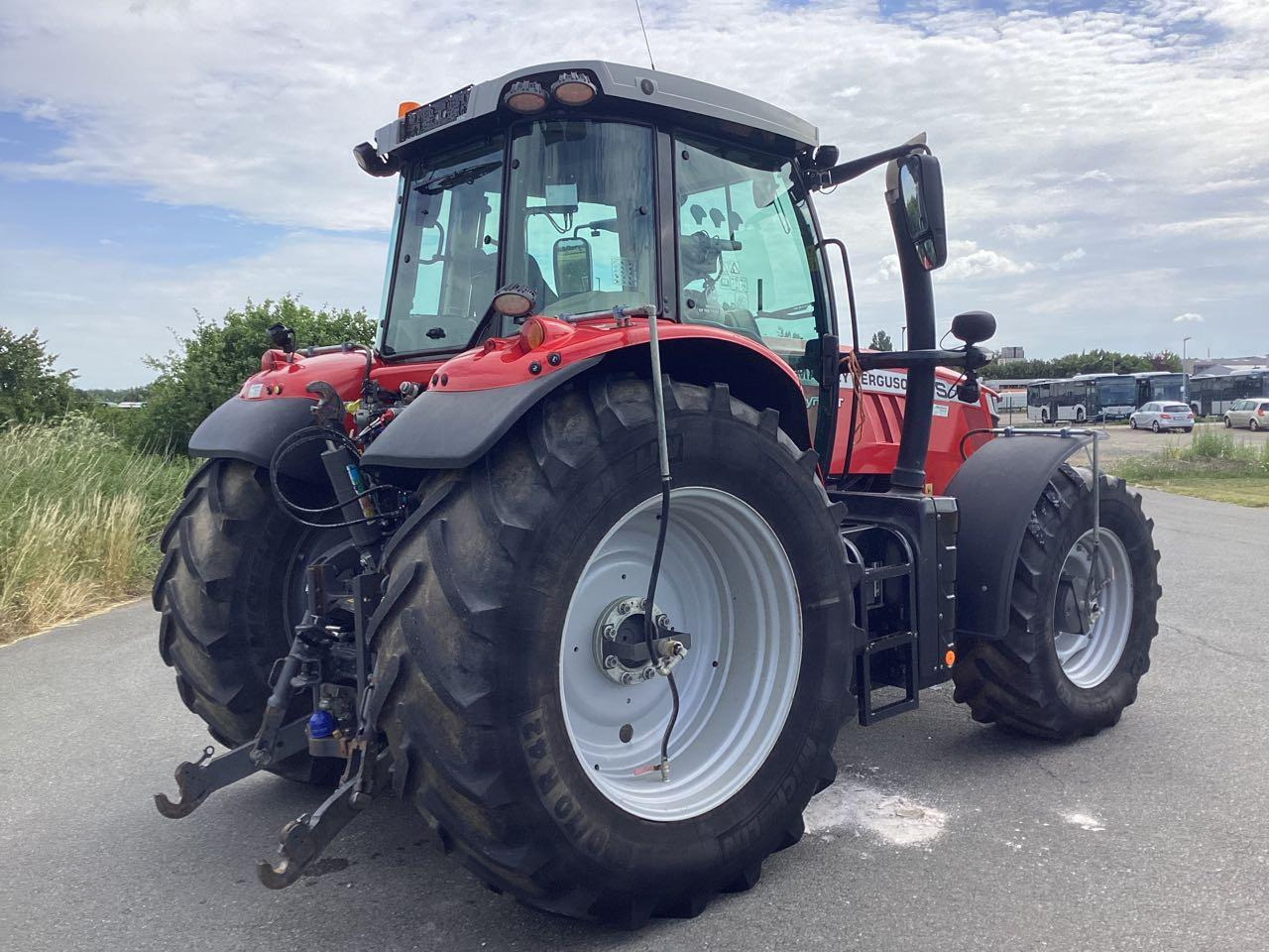 Massey Ferguson 7719 Exclusive Dyna VT - Traktors: foto 4 Massey Ferguson 7719 Exclusive Dyna VT - Traktors: foto 4
