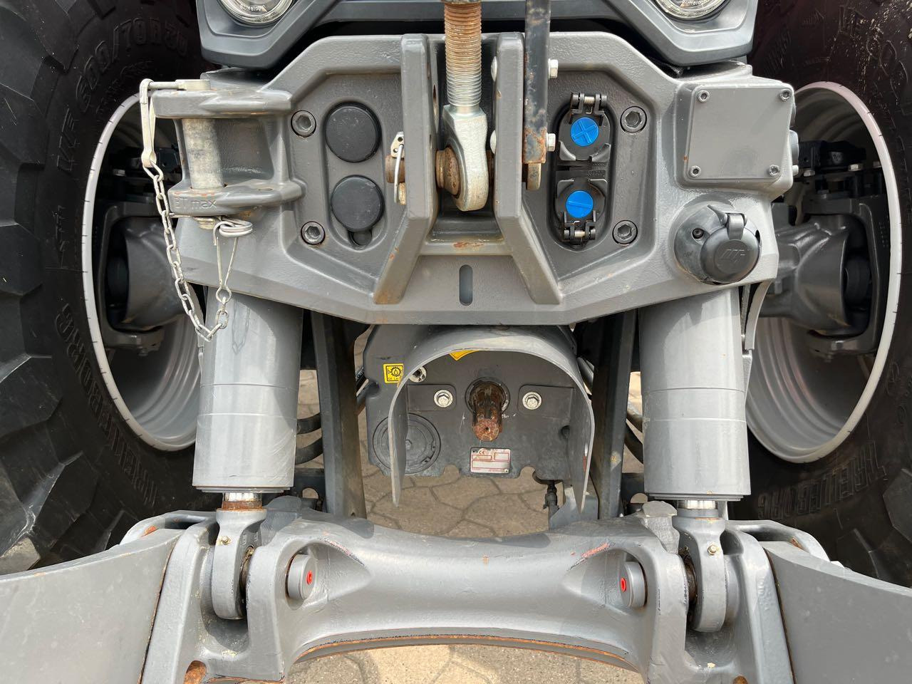 Massey Ferguson 8S.265 Dyna-VT Exclusive - Traktors: foto 5 Massey Ferguson 8S.265 Dyna-VT Exclusive - Traktors: foto 5
