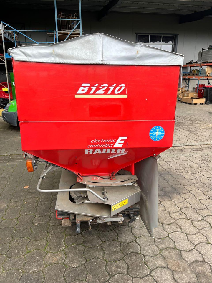 Rauch Axera H/EMC - Minerālmēslu izkliedētājs: foto 4 Rauch Axera H/EMC - Minerālmēslu izkliedētājs: foto 4