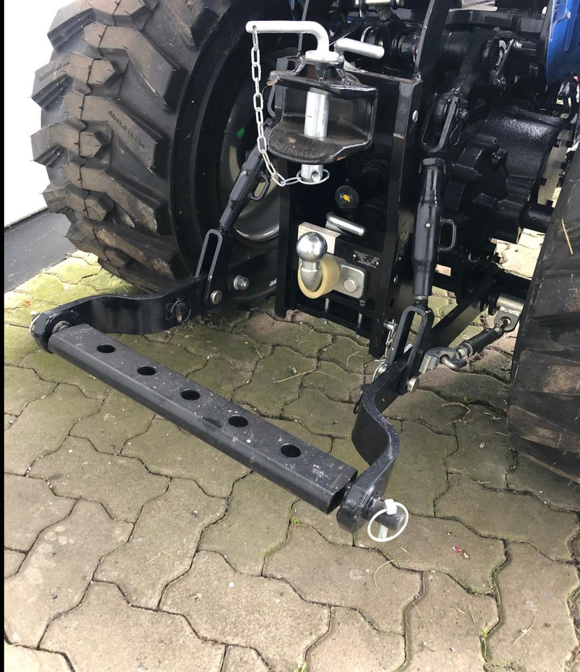 Solis 26+ Seitenschalter - Traktors: foto 4 Solis 26+ Seitenschalter - Traktors: foto 4