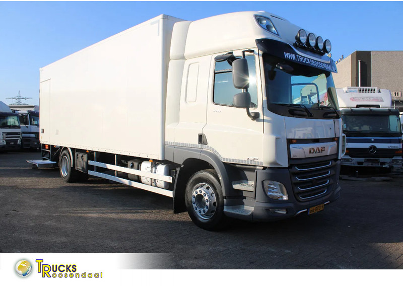 DAF CF 260 + EURO 6 + LIFT - Kravas automašīna ar slēgto virsbūvi: foto 1 DAF CF 260 + EURO 6 + LIFT - Kravas automašīna ar slēgto virsbūvi: foto 1