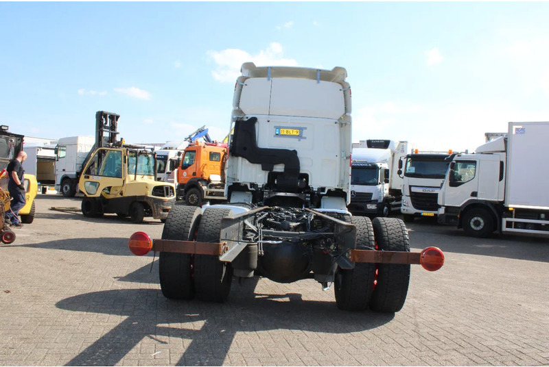 DAF CF 370 + euro 6 + ssc + full option - Šasija kravas automašīna: foto 4 DAF CF 370 + euro 6 + ssc + full option - Šasija kravas automašīna: foto 4