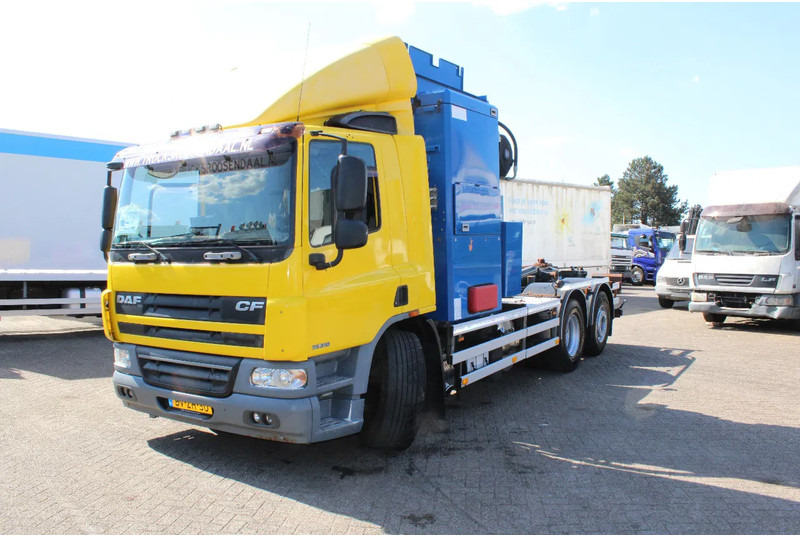 DAF CF 75 .310 + 6X2 STEERING - Atkritumu vedējs: foto 4 DAF CF 75 .310 + 6X2 STEERING - Atkritumu vedējs: foto 4