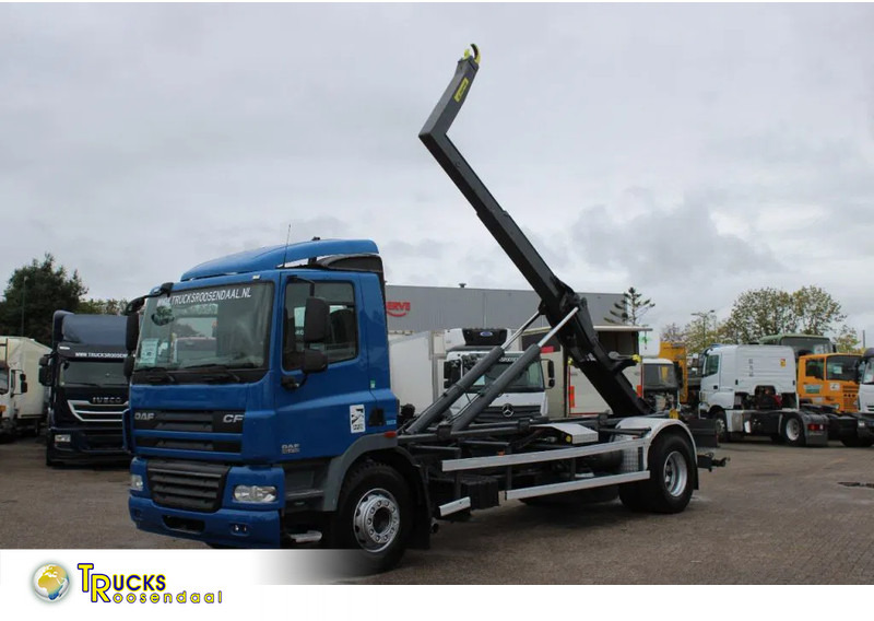DAF CF 85.410 + EURO 5 - Pacēlājs ar āķi: foto 1 DAF CF 85.410 + EURO 5 - Pacēlājs ar āķi: foto 1