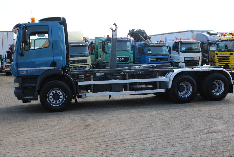 DAF CF 85.410 + euro 5 + 6x2 - Pacēlājs ar āķi: foto 5 DAF CF 85.410 + euro 5 + 6x2 - Pacēlājs ar āķi: foto 5