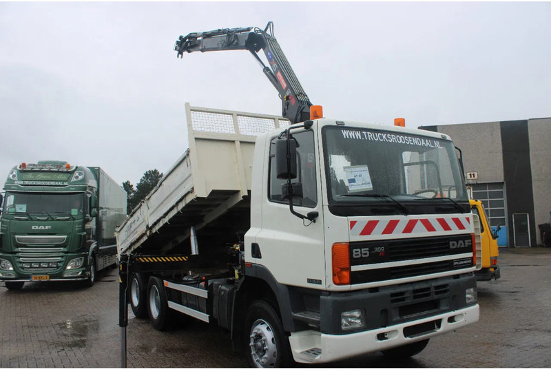 DAF Kipper 6x4 + SPRING + EURO 1 + no CRANE + Manuel + BE apk 09-2024 - Kravas automašīna pašizgāzējs: foto 3 DAF Kipper 6x4 + SPRING + EURO 1 + no CRANE + Manuel + BE apk 09-2024 - Kravas automašīna pašizgāzējs: foto 3