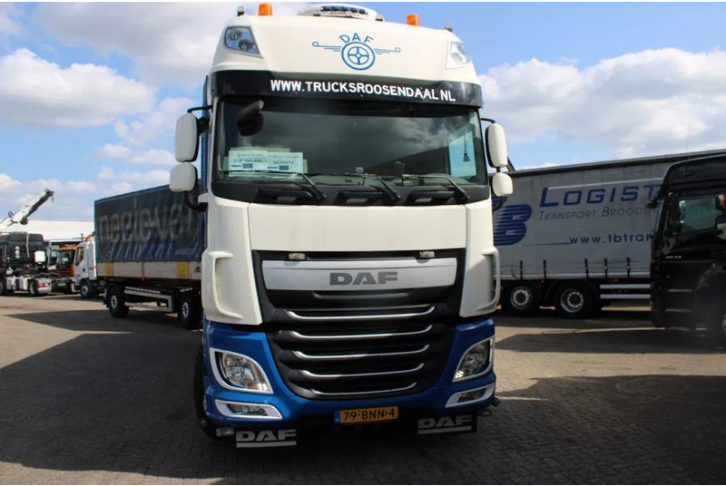 Kravas automašīna ar tentu DAF XF 106.460 + Euro 6 + 6X2 + retarder + price is for complete incl combi: foto 6