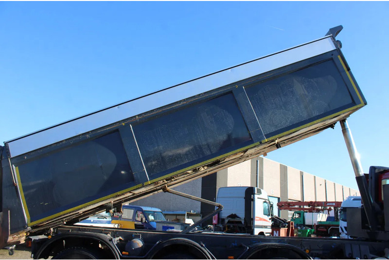 Ginaf X 4446 TS + EURO 5 + TIPPER + 8X8 - Kravas automašīna pašizgāzējs: foto 5 Ginaf X 4446 TS + EURO 5 + TIPPER + 8X8 - Kravas automašīna pašizgāzējs: foto 5