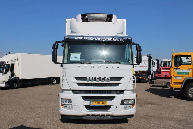 Iveco Stralis 310 + 6X2 EURO 5 + CARRIER + LIFT - Kravas automašīna refrižerators: foto 2 Iveco Stralis 310 + 6X2 EURO 5 + CARRIER + LIFT - Kravas automašīna refrižerators: foto 2