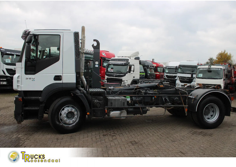 Iveco Stralis 360 + HOOKSYSTEM - Pacēlājs ar āķi: foto 1 Iveco Stralis 360 + HOOKSYSTEM - Pacēlājs ar āķi: foto 1